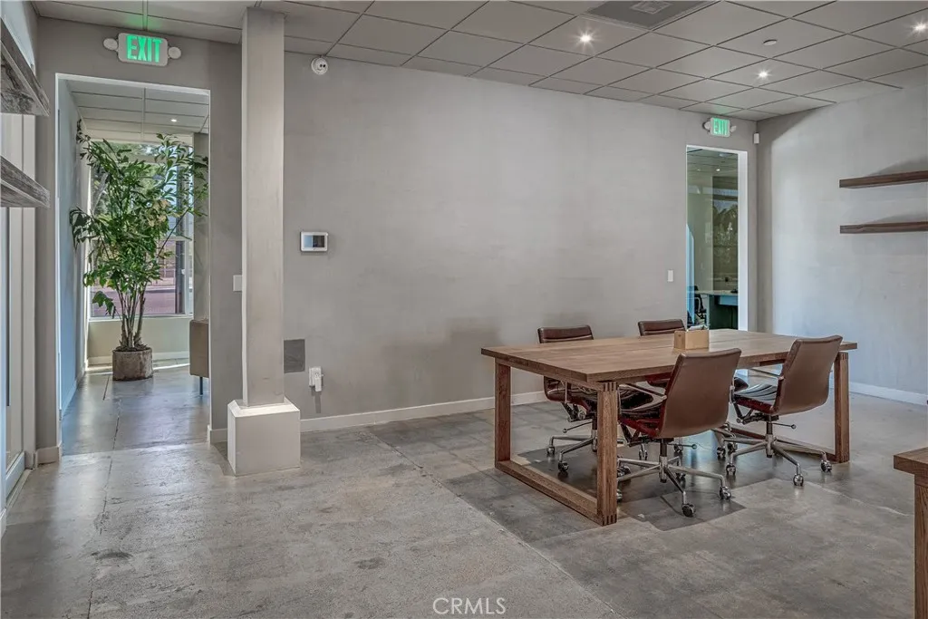 Additional image 14 of 2921 W Burbank Blvd, Burbank, CA 91505