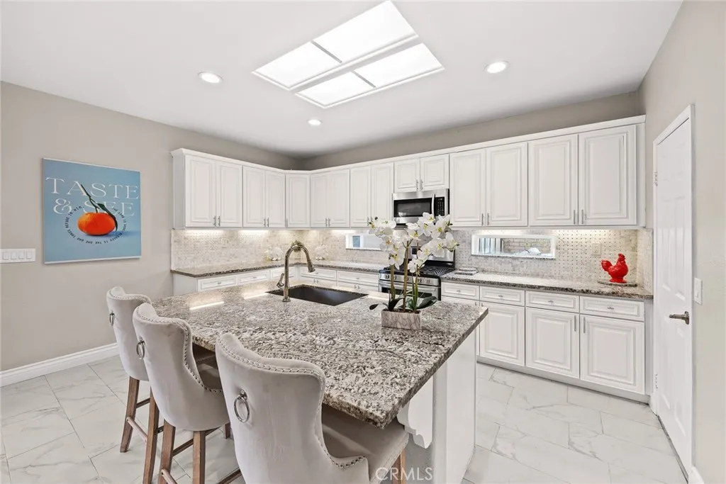 Additional image 65 of 125 E Saint Andrews St, Ontario, CA 91761