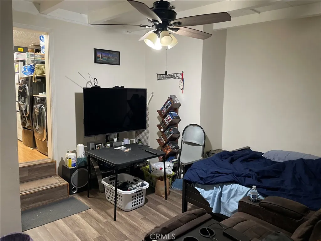 Additional image 31 of 1852 W 17th St, Santa Ana, CA 92706