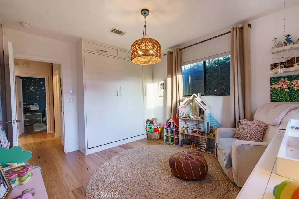 Additional image 117 of 704 Valita St, Venice, CA 90291