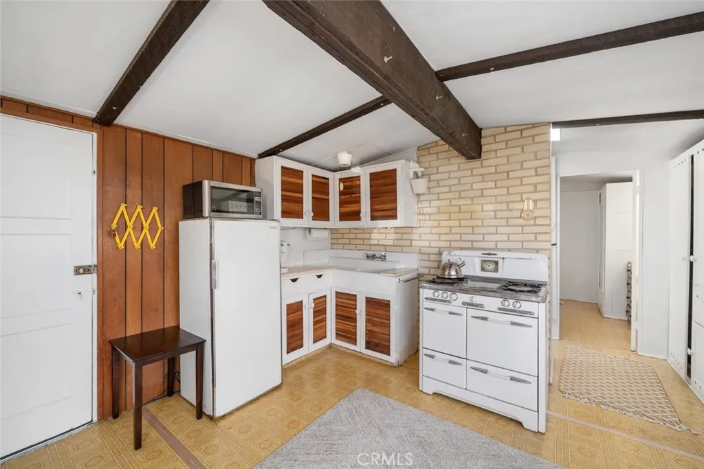 Additional image 7 of 408 Sicily Street, Morro Bay, CA 93442