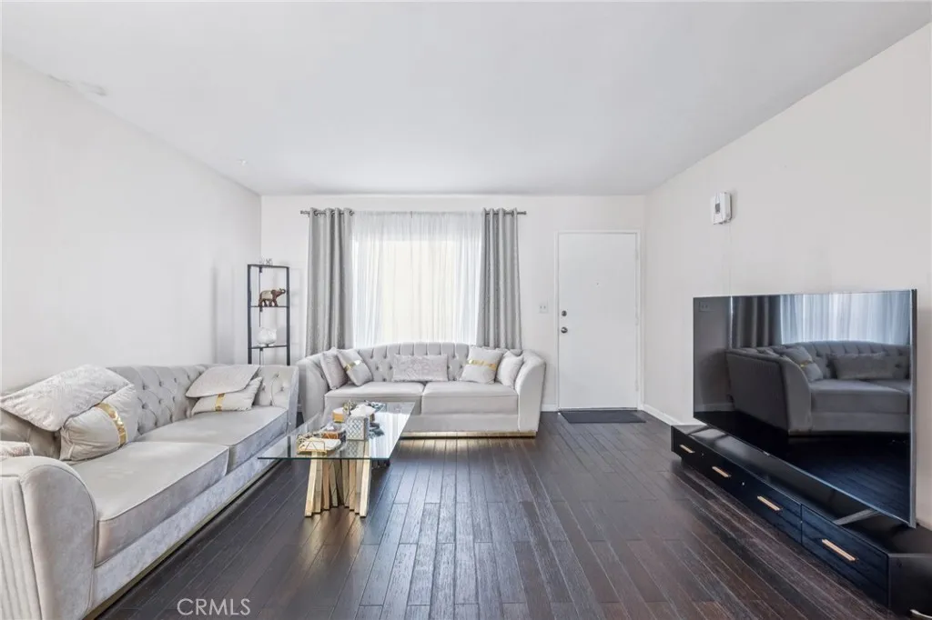 Additional image 4 of 312 N Louise Street Unit 210, Glendale, CA 91206