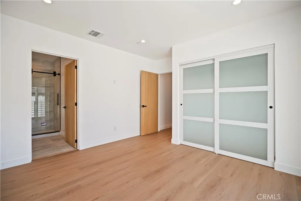 Additional image 94 of 6935 Jellico Avenue, Lake Balboa, CA 91406