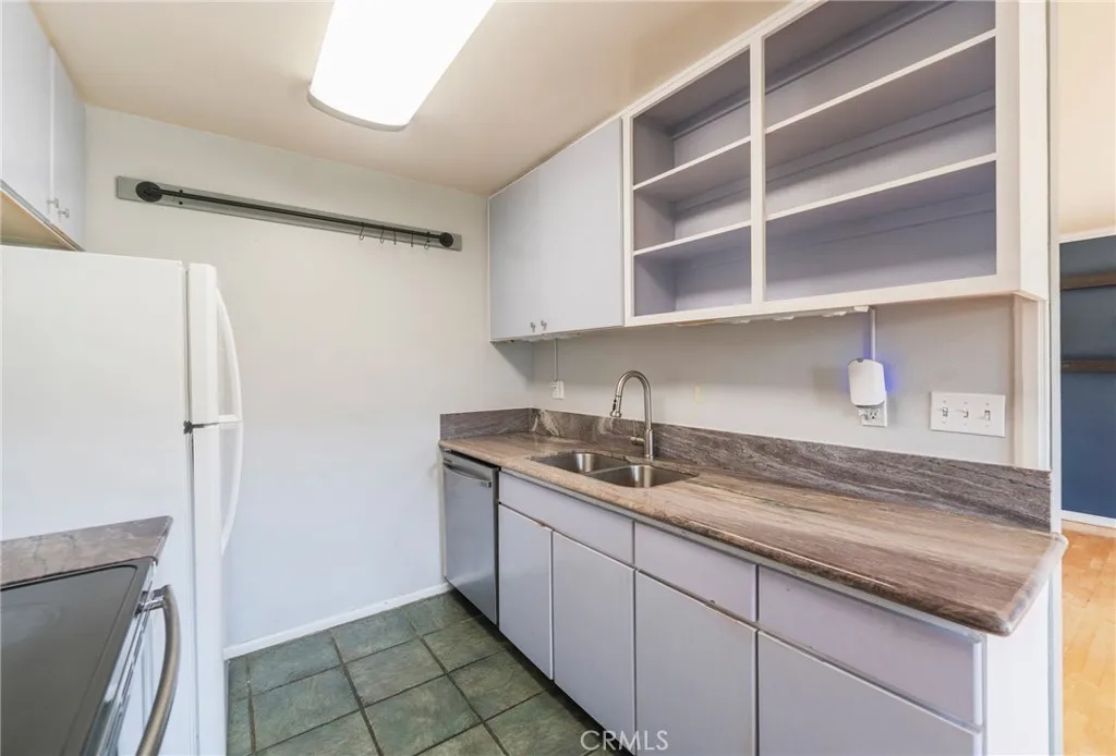 Additional image 14 of 6020 Bixby Village Dr Unit 63, Long Beach, CA 90803