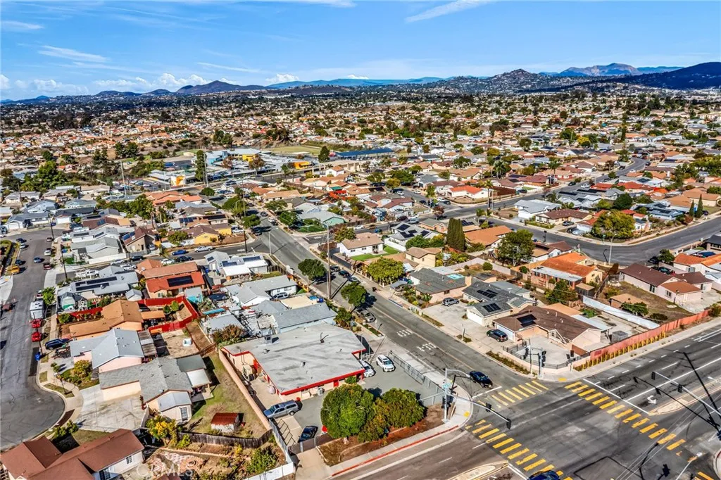 Additional image 84 of 7303 Gatewood Ln, San Diego, CA 92114