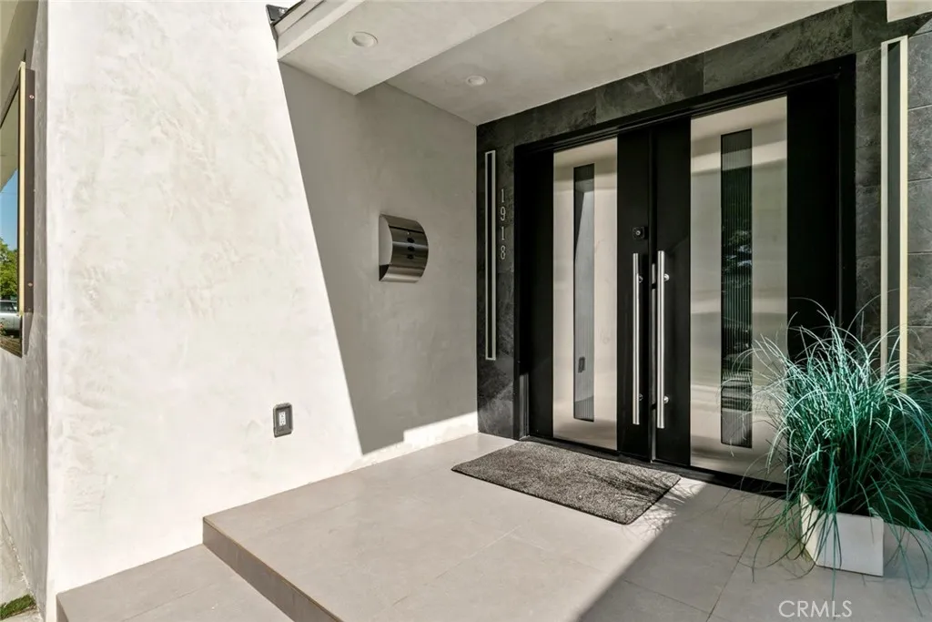 Additional image 80 of 1918 N Maple St, Burbank, CA 91505