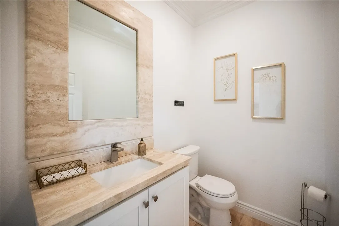 Additional image 81 of 2019 Sunset Plaza Drive, Los Angeles, CA 90069