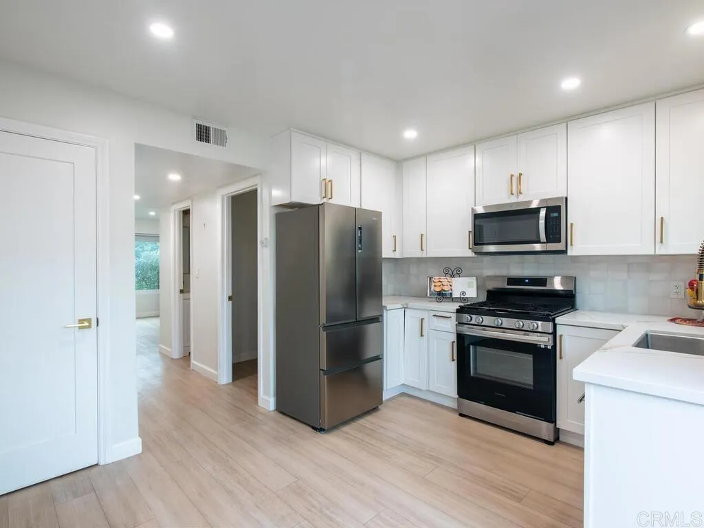 Additional image 10 of 2525 Jefferson Street Unit B, Carlsbad, CA 92008