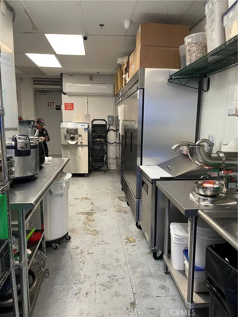 Additional image 38 of 4594 University, San Bernardino, CA 92407