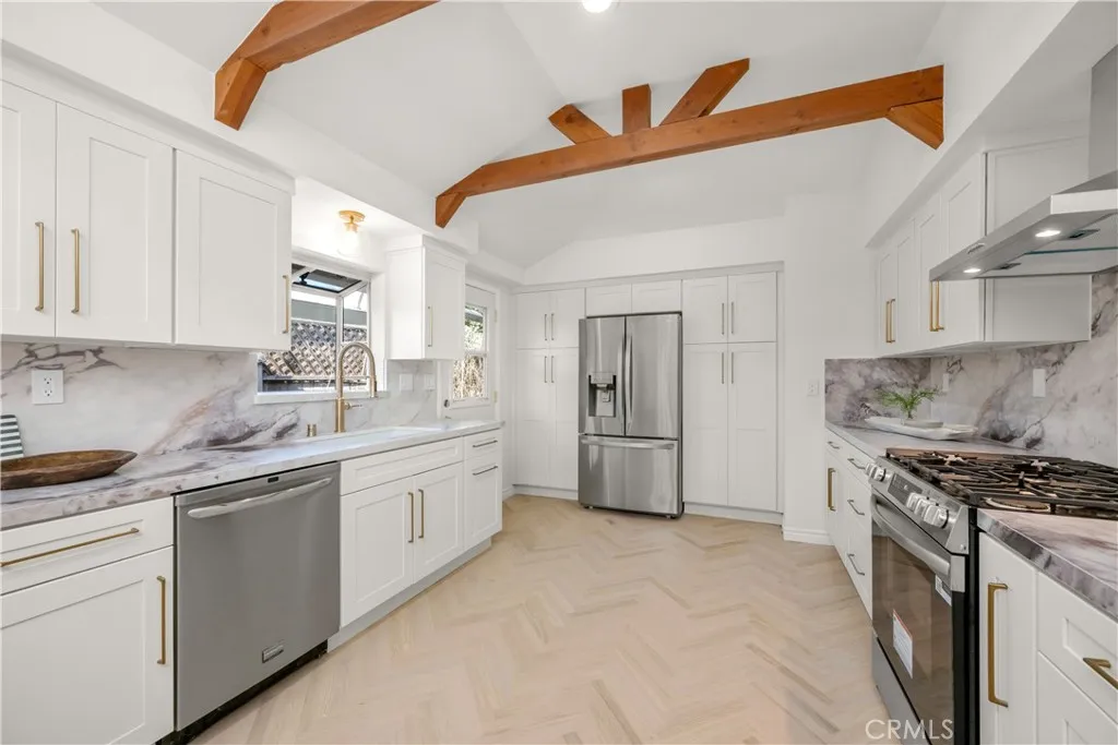 Additional image 47 of 370 E 19th St, Costa Mesa, CA 92627