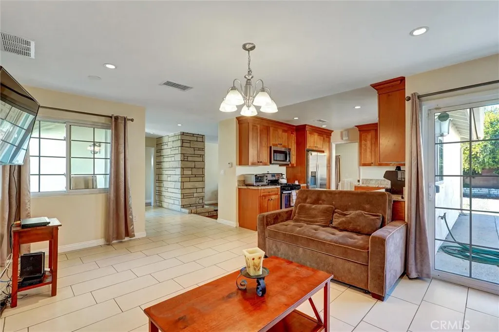 Additional image 36 of 10401 Hanna, Chatsworth, CA 91311