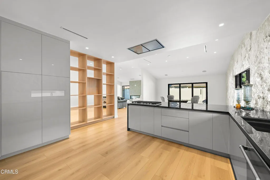 Additional image 55 of 14145 Weddington Street, Los Angeles, CA 91401