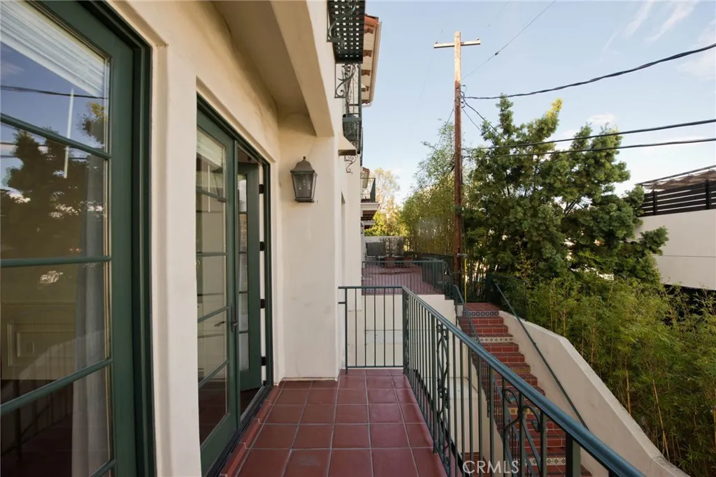 Additional image 19 of 558 Hillgreen Drive Unit 207, Beverly Hills, CA 90212