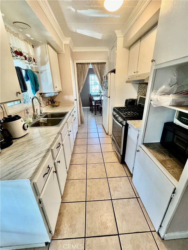 Additional image 59 of 1081 Arrow Hwy Unit 3, Azusa, CA 91702