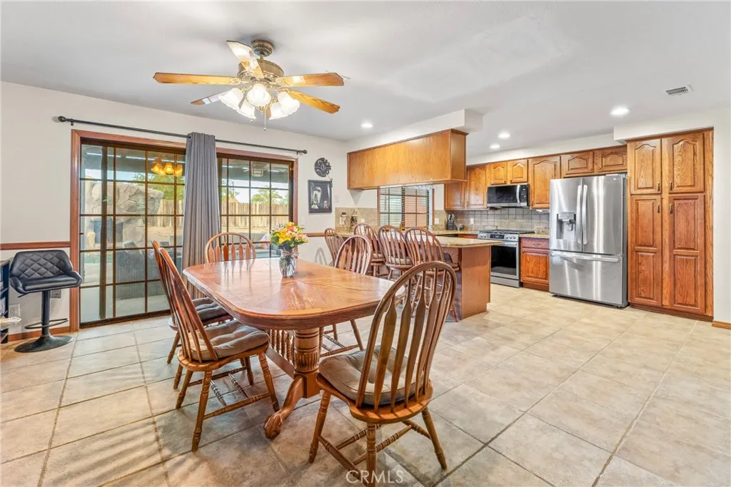 Additional image 13 of 15712 Cashew St, Hesperia, CA 92345