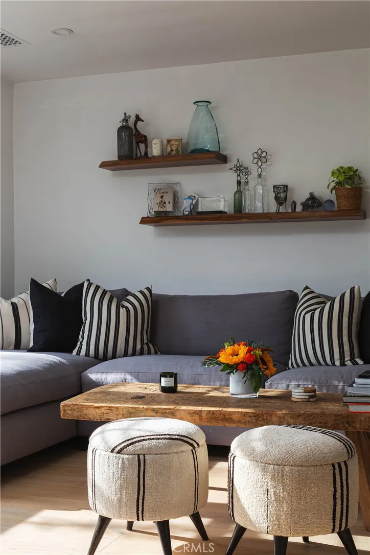 Additional image 63 of 394 E 20th St, Costa Mesa, CA 92627