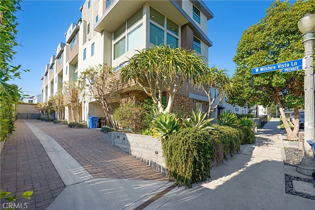 Additional image 39 of 5409 W Wilshire Vista Lane, Los Angeles, CA 90019