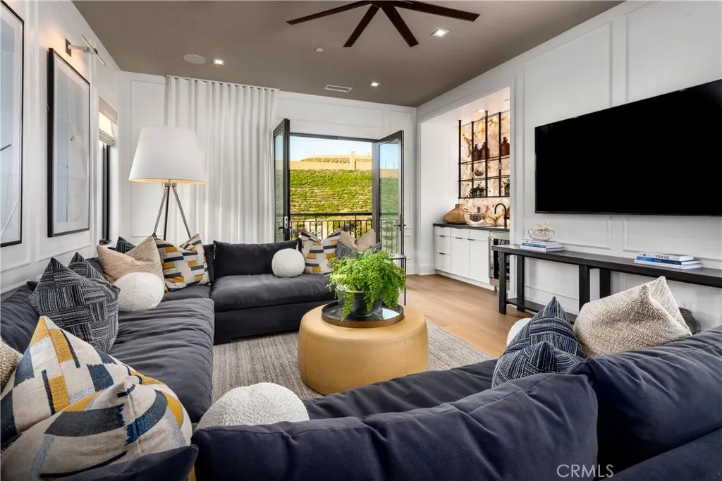 Additional image 34 of 541 Peninsula, Irvine, CA 92602