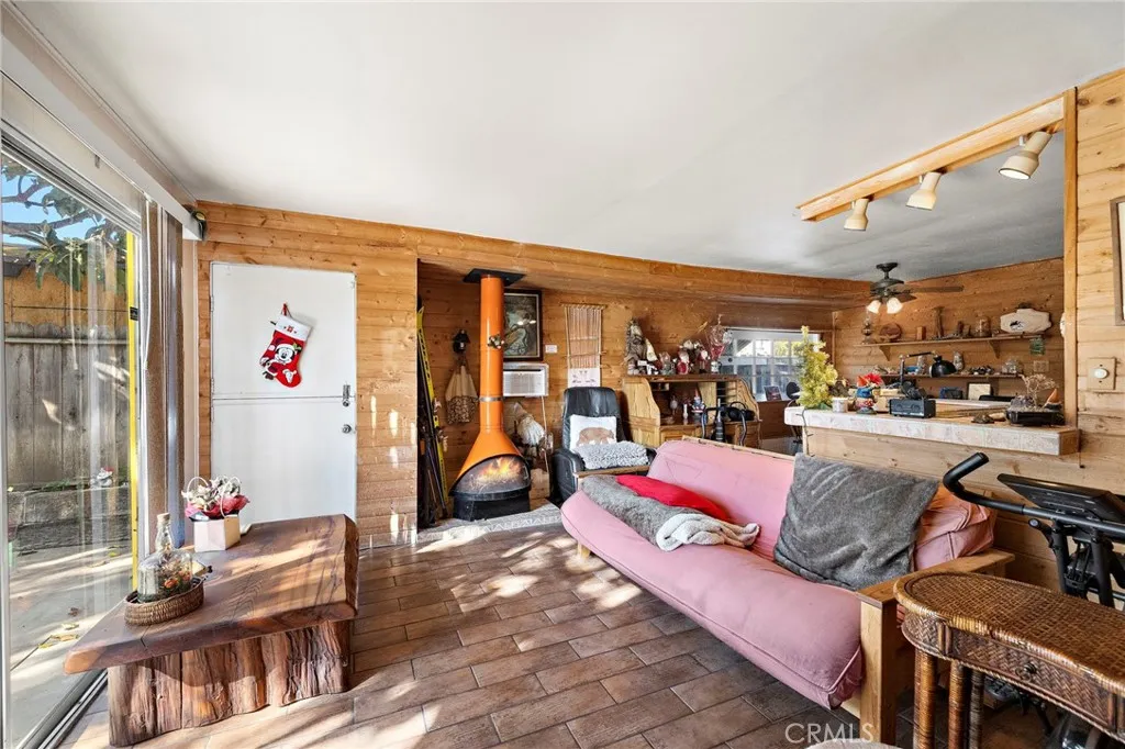 Additional image 13 of 268 Walnut Street, Costa Mesa, CA 92627