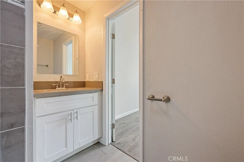 Additional image 25 of 5690 Cervantes Ave, San Diego, CA 92114