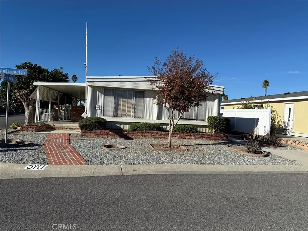 Additional image 2 of 590 Santa Lucia Dr, Hemet, CA 92543