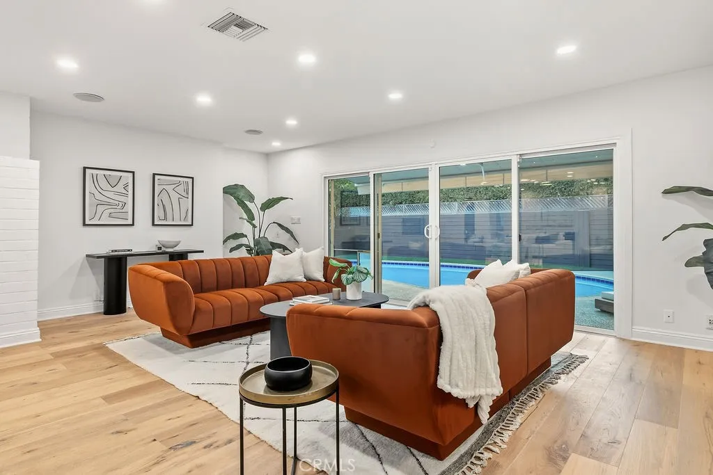 Additional image 94 of 5725 Rhodes Avenue, Valley Village, CA 91607