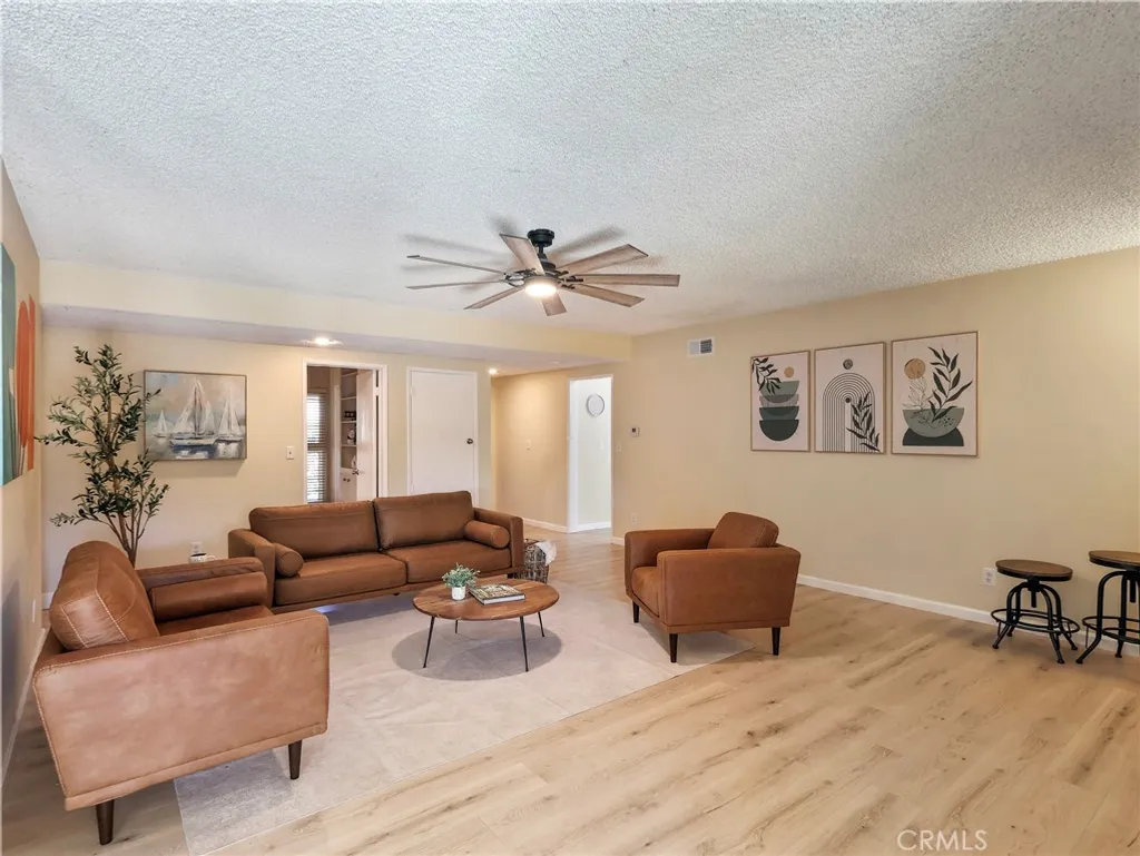 Additional image 22 of 15354 Runnymede Street, Van Nuys, CA 91406