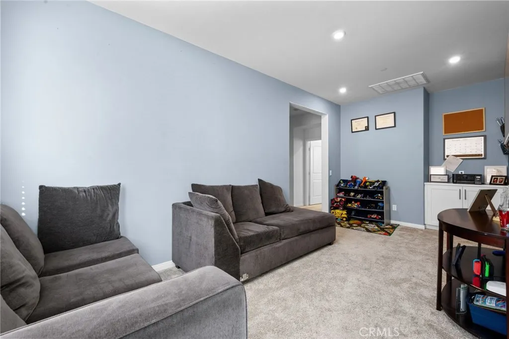 Additional image 27 of 1457 E Laurelwood Dr, San Bernardino, CA 92408