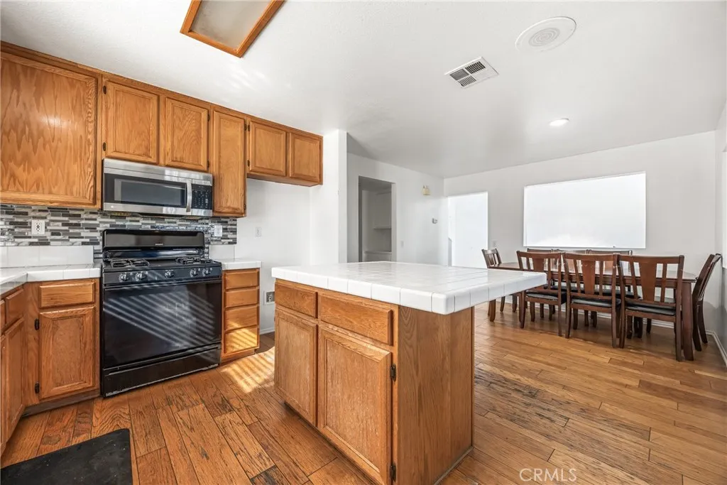 Additional image 42 of 8541 Dove Creek Trl, Hesperia, CA 92344