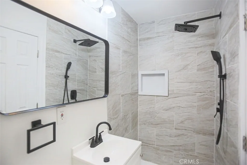 Additional image 17 of 697 E 21st St, San Bernardino, CA 92404