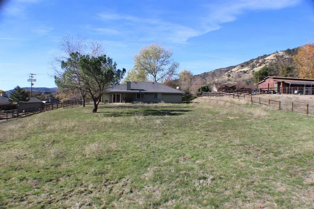 Additional image 35 of 23950 Jacaranda Drive, Tehachapi, CA 93561