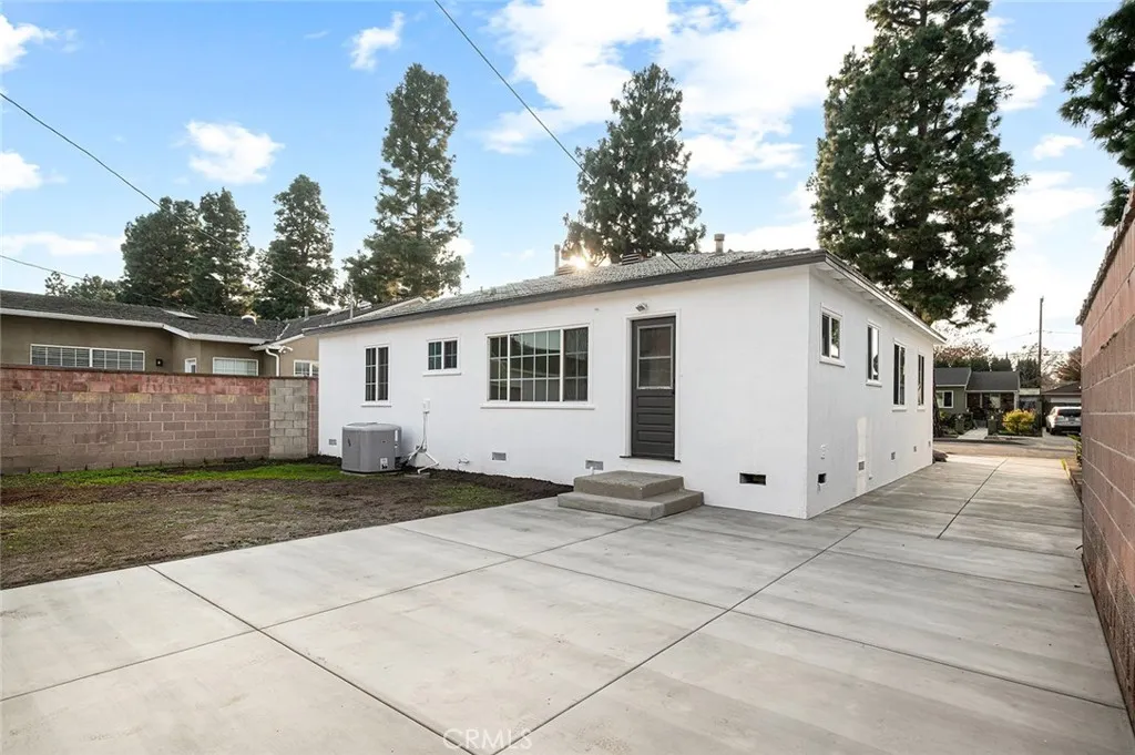 Additional image 72 of 3452 Kallin Ave, Long Beach, CA 90808