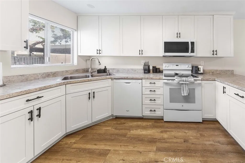 Additional image 66 of 24430 Nicklaus Drive Unit L2, Valencia, CA 91355