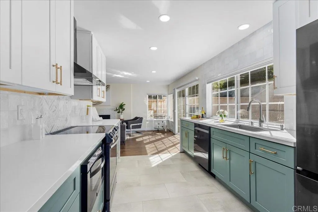 Additional image 6 of 9858 Via Caceres, San Diego, CA 92129