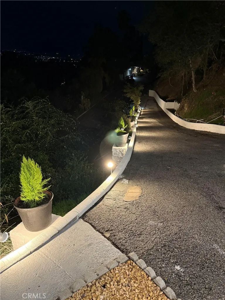 Additional image 132 of 981 Glen Oaks Blvd, Pasadena, CA 91105