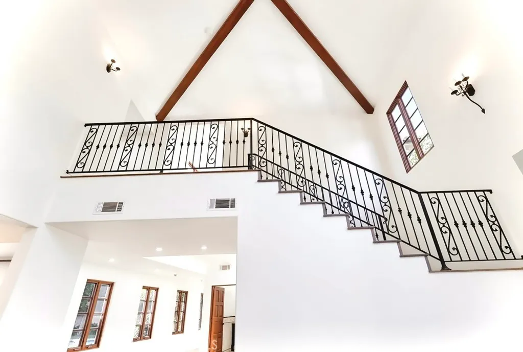 Additional image 13 of 1805 Outpost Drive, Los Angeles, CA 90068