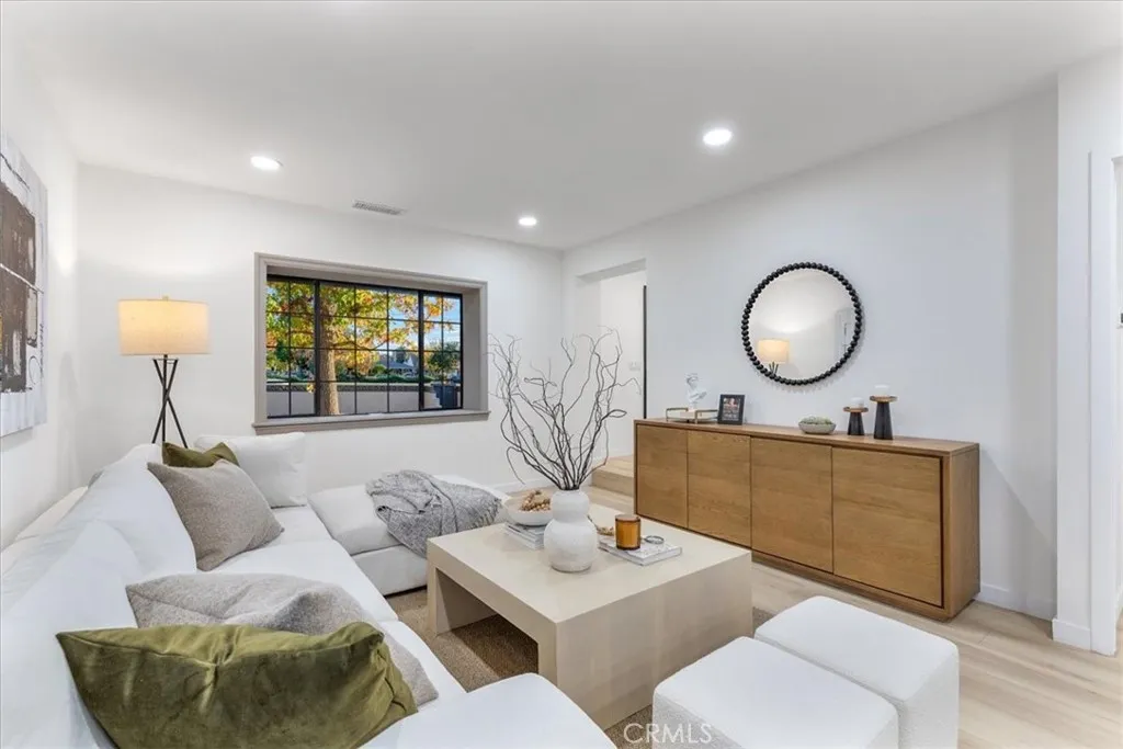 Additional image 9 of 1625 W Chandler Boulevard, Burbank, CA 91506