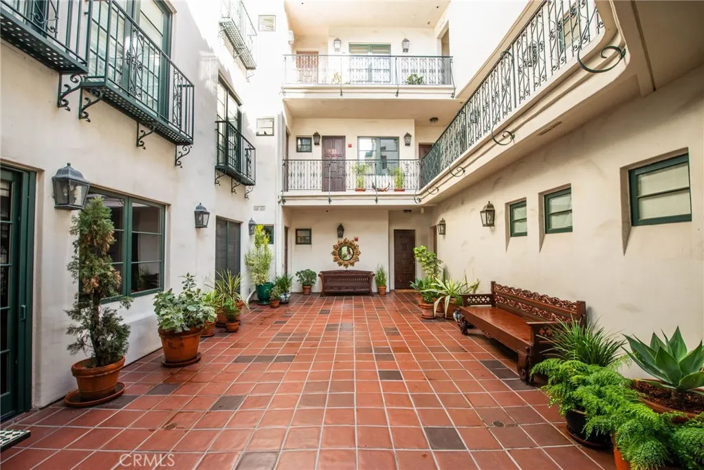 Additional image 50 of 558 Hillgreen Drive Unit 207, Beverly Hills, CA 90212