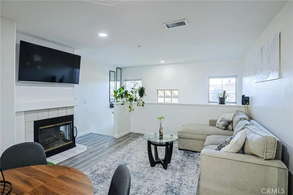 Additional image 43 of 339 S Van Buren Street Unit D, Placentia, CA 92870