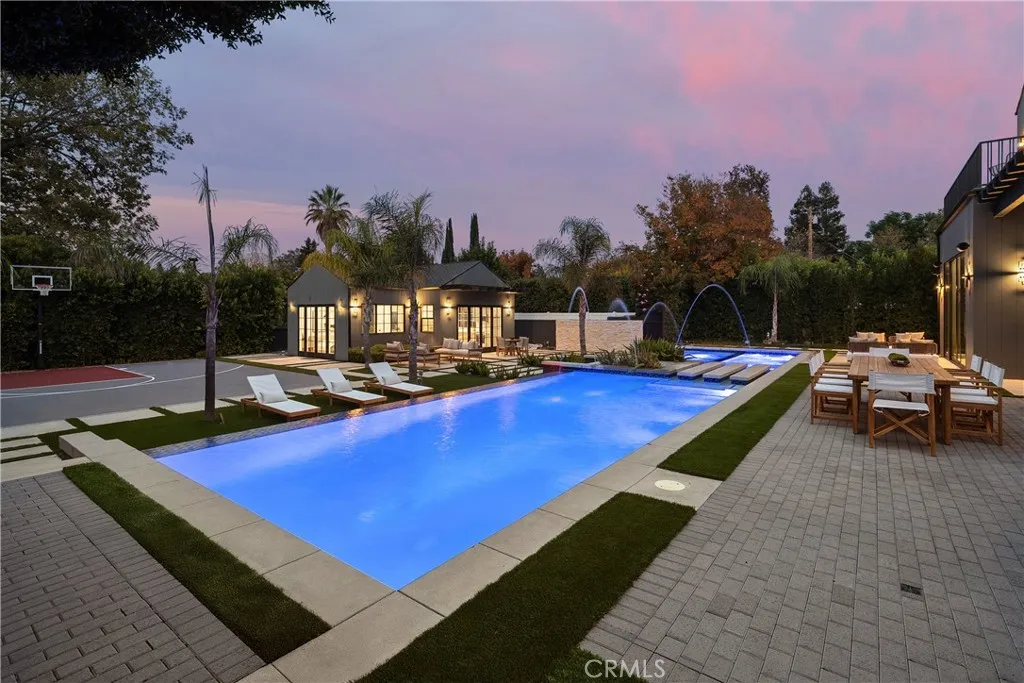 Additional image 108 of 20511 Wells Drive, Woodland Hills, CA 91364