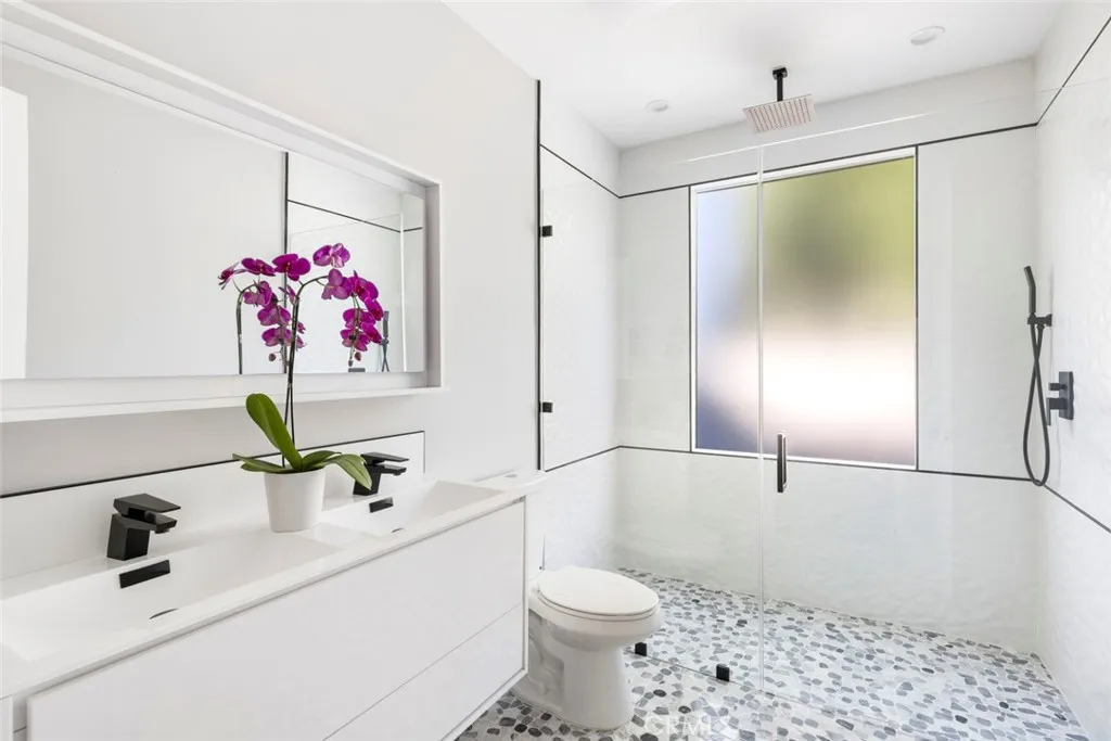 Additional image 76 of 4731 Topanga Canyon Boulevard, Woodland Hills, CA 91364