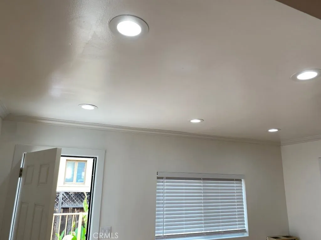 Additional image 16 of 1140 S Oxford Ave, Los Angeles, CA 90006