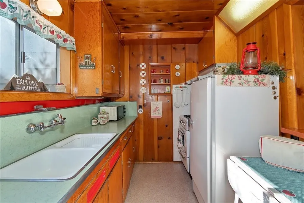 Additional image 15 of 620 Cedar Lane, Twin Peaks, CA 92391