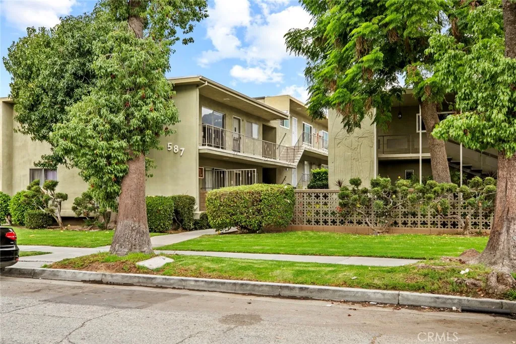 Additional image 95 of 587 South St Unit 18, Glendale, CA 91202