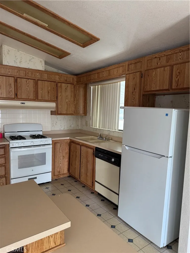 Additional image 34 of 530 W Devonshire Avenue Unit 36, Hemet, CA 92543