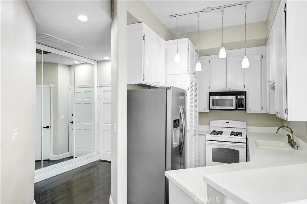 Additional image 31 of 6140 Monterey Road Unit 406, Los Angeles, CA 90042