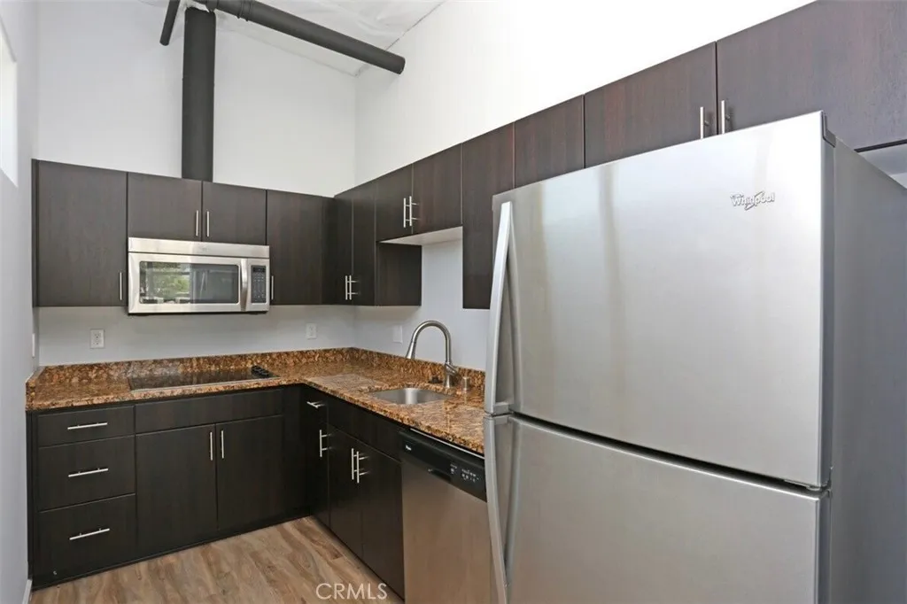 Additional image 44 of 1759 Fulton St, Fresno, CA 93721