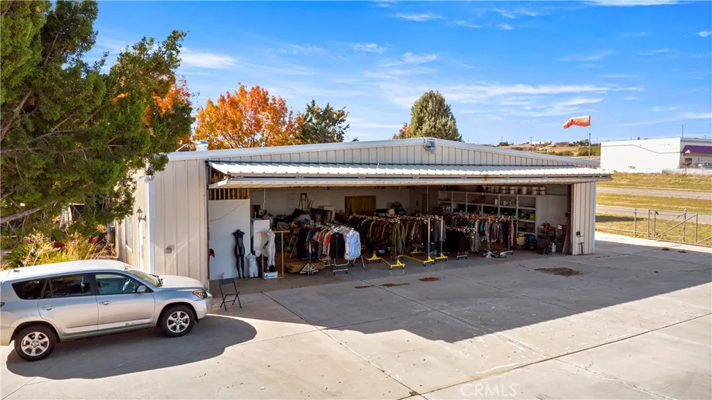 Additional image 10 of 6998 Summit Valley Road, Hesperia, CA 92345