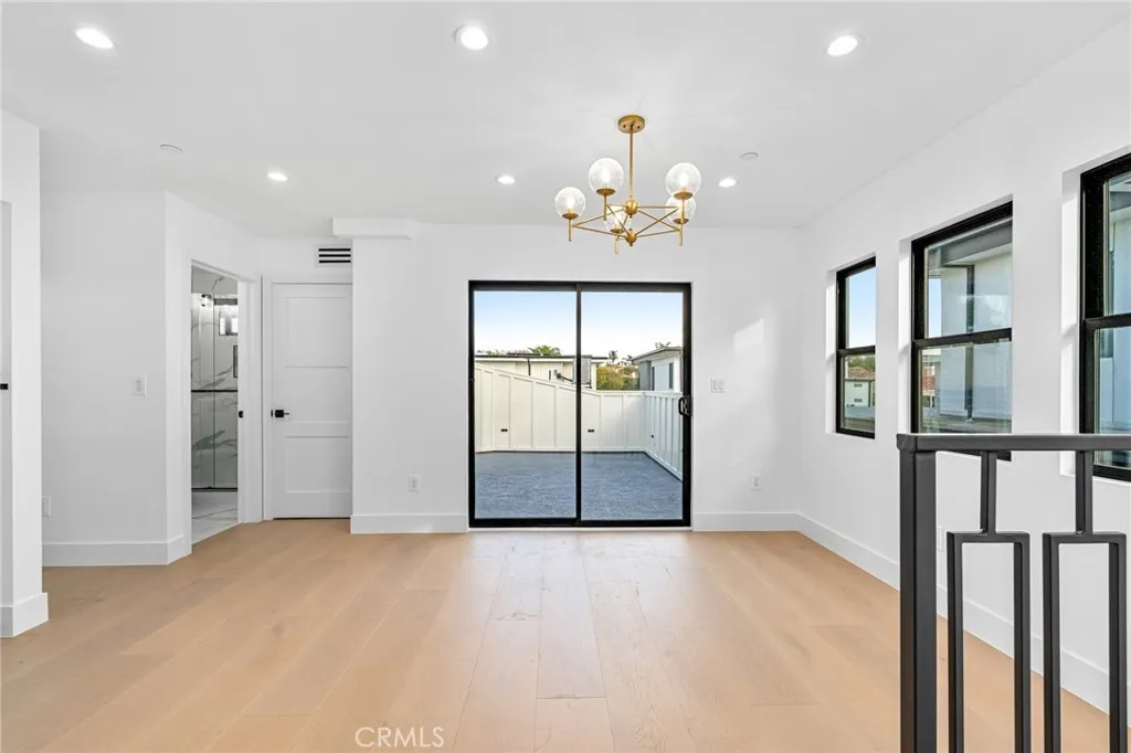 Additional image 36 of 110 S Irena Avenue Unit A, Redondo Beach, CA 90277