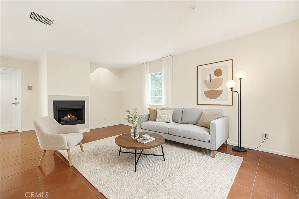 Additional image 3 of 15044 Nordhoff Unit 1, North Hills, CA 91343